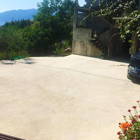 Milmaris Apartments Tivat Exterior photo